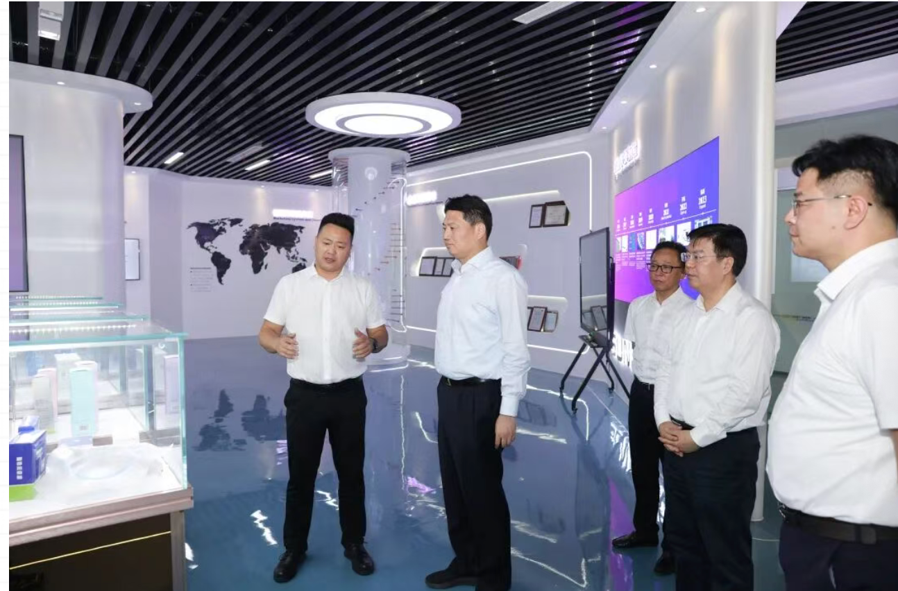 Blog công ty mới nhất về Taizhou Municipal Party Secretary Visits Jiangsu Tianhua Rigging to Review Industry Development and Local Employment